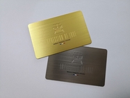 Metalowe wizytówki o grubości 0,5 mm Wytłoczone logo Srebrne złoto szczotkowane wykończenie